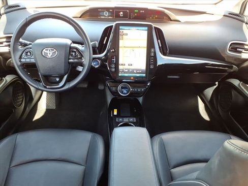 Used 2021 Toyota Prius Prime Limited image 16
