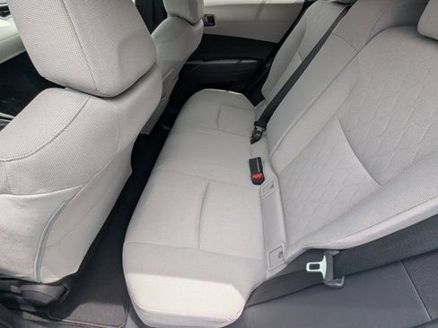 Used 2024 Toyota Corolla Cross LE FWD image 17