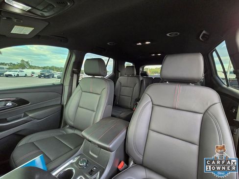 Used 2024 Chevrolet Traverse RS image 30