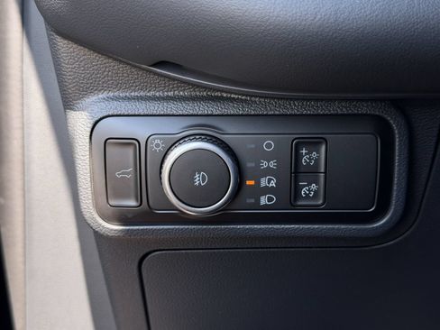 Used 2025 Ford Explorer ST-Line w/ Premium Package RWD image 23