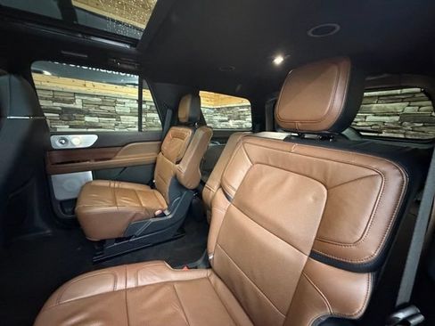 Used 2024 Lincoln Navigator Reserve AWD/4WD image 35