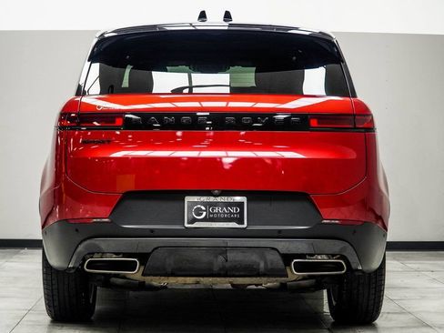 Used 2025 Land Rover Range Rover Sport SE AWD/4WD image 12
