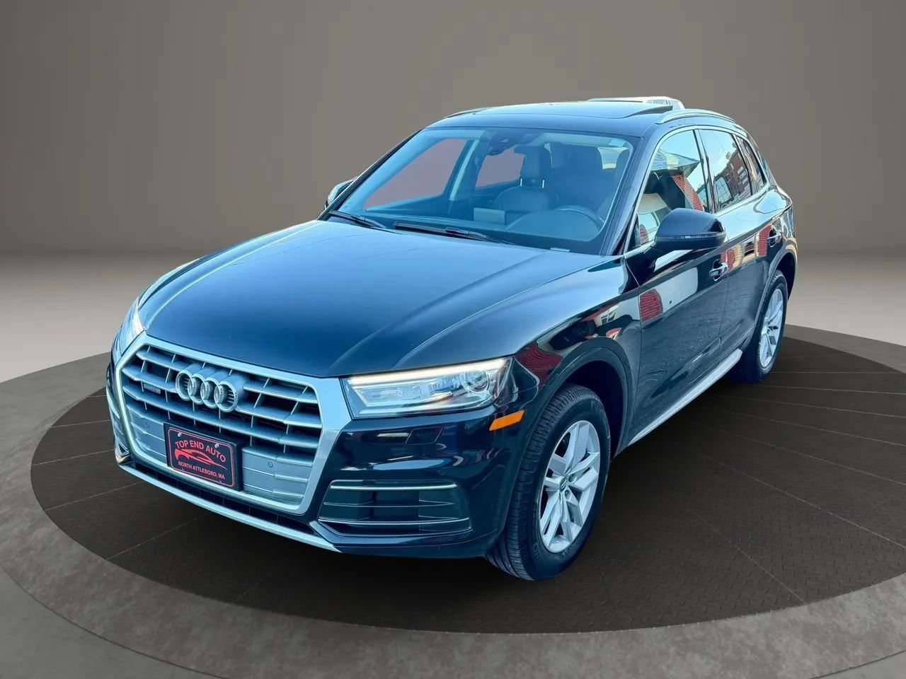 Used 2020 Audi Q5 2.0T Premium w/ Convenience Package AWD/4WD image 1