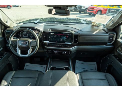 Used 2025 GMC Sierra 2500 SLT AWD/4WD image 32