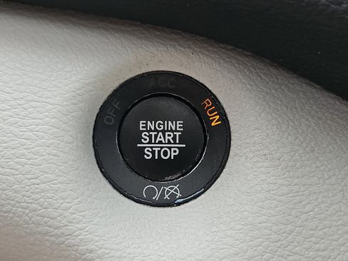 Used 2021 Jeep Cherokee Limited AWD/4WD image 24