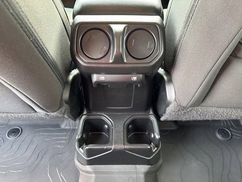 Used 2023 Jeep Gladiator Willys image 22