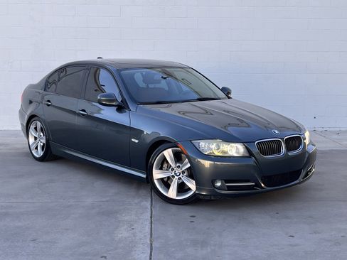 Used 2011 BMW 335i Sedan image 1