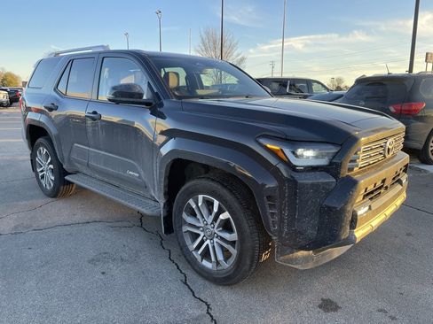 Used 2026 Toyota 4Runner Limited image 2