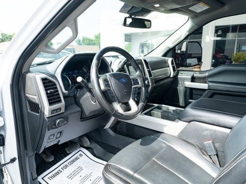 Used 2020 Ford F250 Lariat w/ Lariat Ultimate Package AWD/4WD image 16