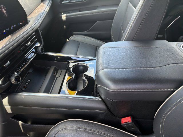 Certified 2025 Chevrolet Tahoe Premier AWD/4WD image 26