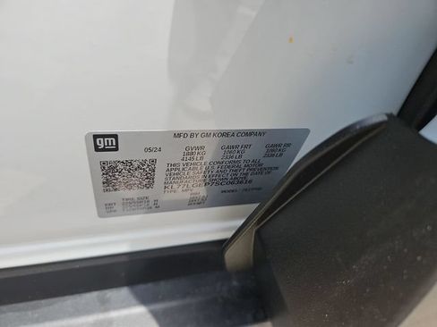Used 2025 Chevrolet Trax RS w/ Driver Confidence Package FWD image 29