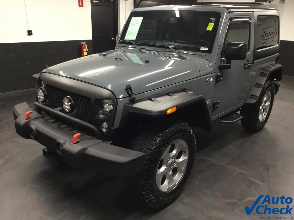 Used 2015 Jeep Wrangler Sahara w/ Connectivity Group AWD/4WD image 6