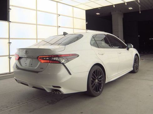 Used 2023 Toyota Camry XSE image 6