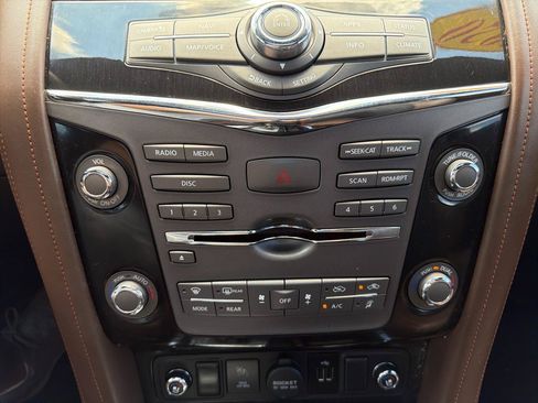 Used 2020 Nissan Armada Platinum w/ Platinum Reserve Package RWD image 17