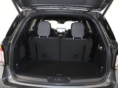 New 2026 Ford Explorer ST-Line w/ ST-Line Street Pack image 16