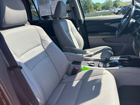 Used 2016 Honda Pilot Elite image 32