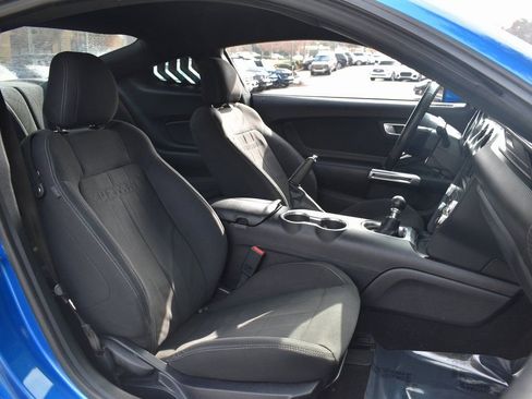 Used 2019 Ford Mustang Coupe image 30