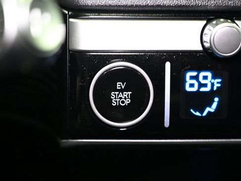 Used 2023 Hyundai Ioniq 5 SEL image 33