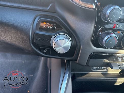 Used 2024 RAM 1500 Laramie image 15