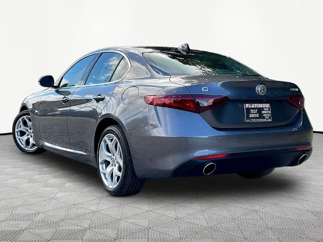 Used 2019 Alfa Romeo Giulia Ti AWD/4WD image 7