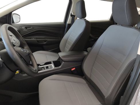 Used 2018 Ford Escape S image 17