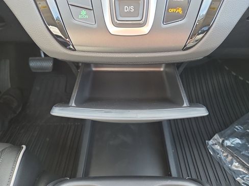 New 2026 Honda Odyssey Touring image 31