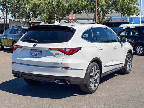 Used 2022 Acura MDX SH-AWD w/ Technology Package image 4