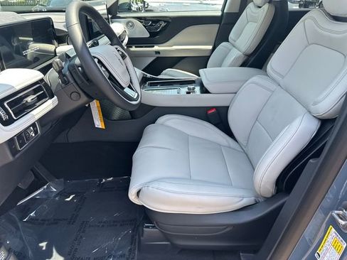 New 2026 Lincoln Aviator Reserve w/ Luxury Package AWD/4WD image 10