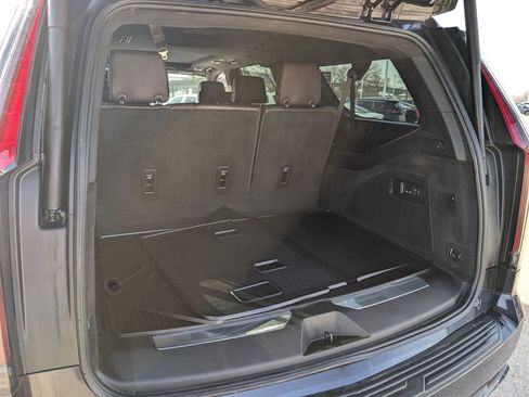 Used 2024 Cadillac Escalade ESV Sport Platinum w/ Heavy-Duty Trailer Package image 28