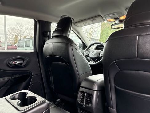 Used 2023 Jeep Cherokee Altitude Lux AWD/4WD image 23