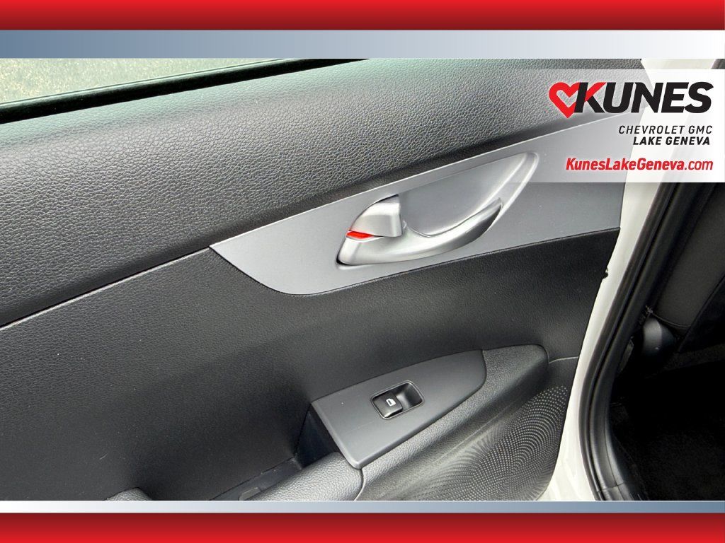 Used 2024 Kia Forte LXS FWD image 30