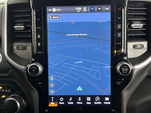 Used 2024 RAM 2500 Big Horn w/ Sport Appearance Package image 16