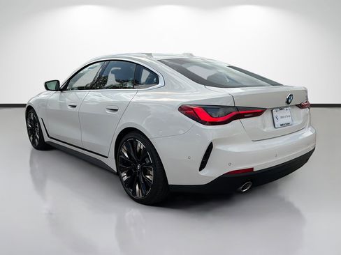 Used 2025 BMW 430i w/ Parking Assistance Package image 5