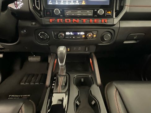 Used 2025 Nissan Frontier PRO-4X w/ Pro Premium Package AWD/4WD image 16