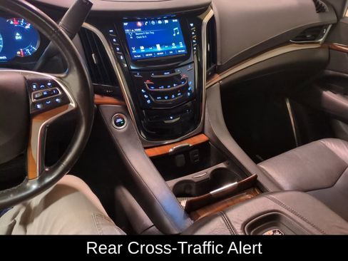 Used 2017 Cadillac Escalade Premium Luxury image 20