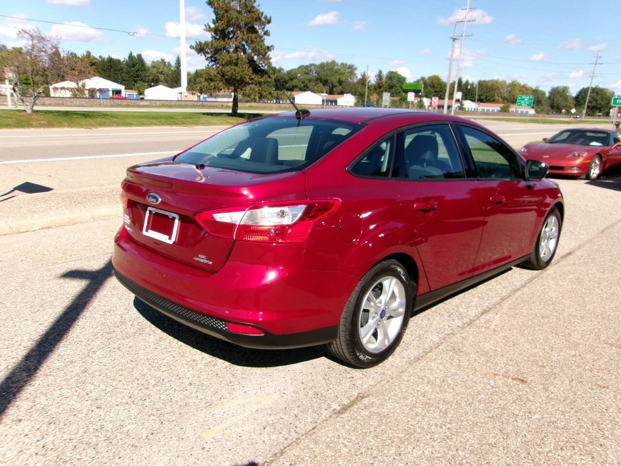 Used 2014 Ford Focus SE FWD image 4