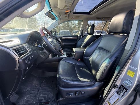 Used 2010 Lexus GX 460 460 w/ Comfort Plus Pkg image 6