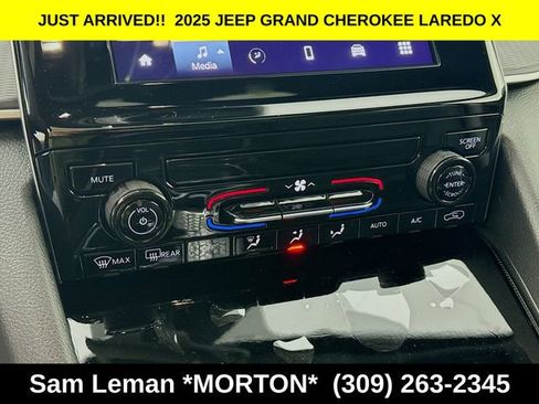 New 2025 Jeep Grand Cherokee Laredo X image 15