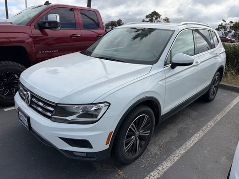 Used 2018 Volkswagen Tiguan SEL FWD image 1