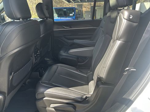 Certified 2024 Jeep Grand Cherokee L Limited w/ Black Appearance Package image 14