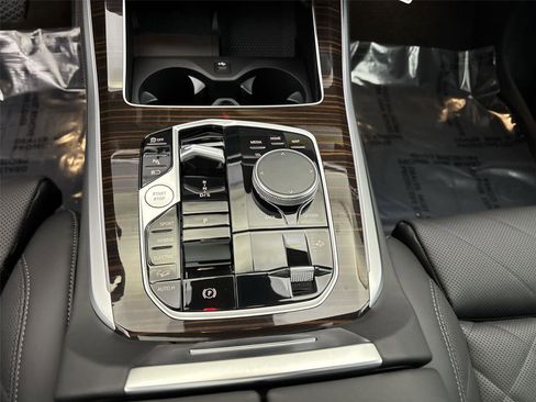 New 2026 BMW X5 xDrive50e w/ Climate Comfort Package image 23