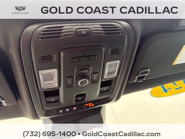 Used 2024 Cadillac Escalade Premium Luxury AWD/4WD image 35