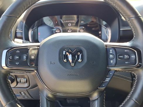 Used 2024 RAM 1500 Limited AWD/4WD image 5