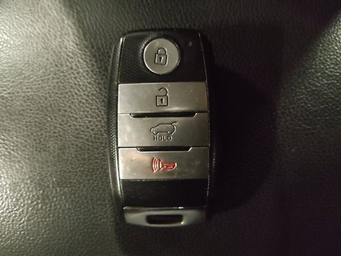 Used 2019 Kia Soul ! image 32