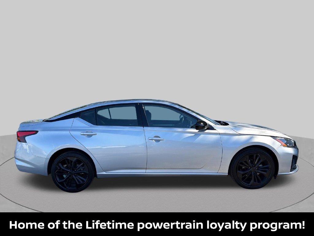 Certified 2025 Nissan Altima 2.5 SR AWD/4WD image 7