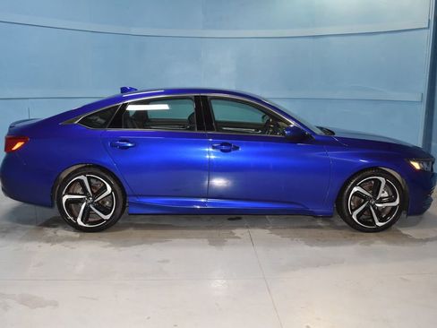 Used 2018 Honda Accord Sport image 20