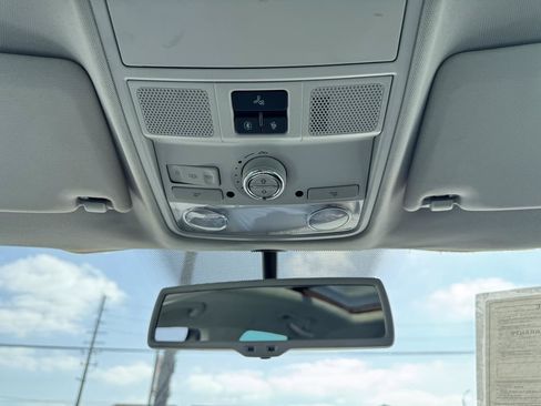 Used 2011 Volkswagen Tiguan SEL FWD image 50