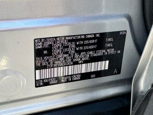 Used 2024 Toyota RAV4 LE image 31