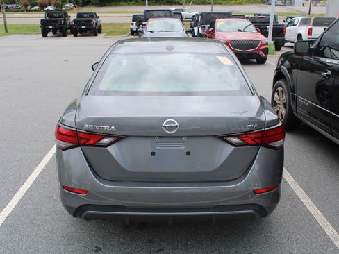 Used 2020 Nissan Sentra SV FWD image 5