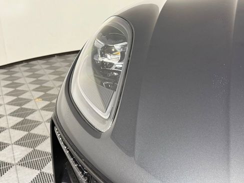 New 2026 Porsche Macan image 15
